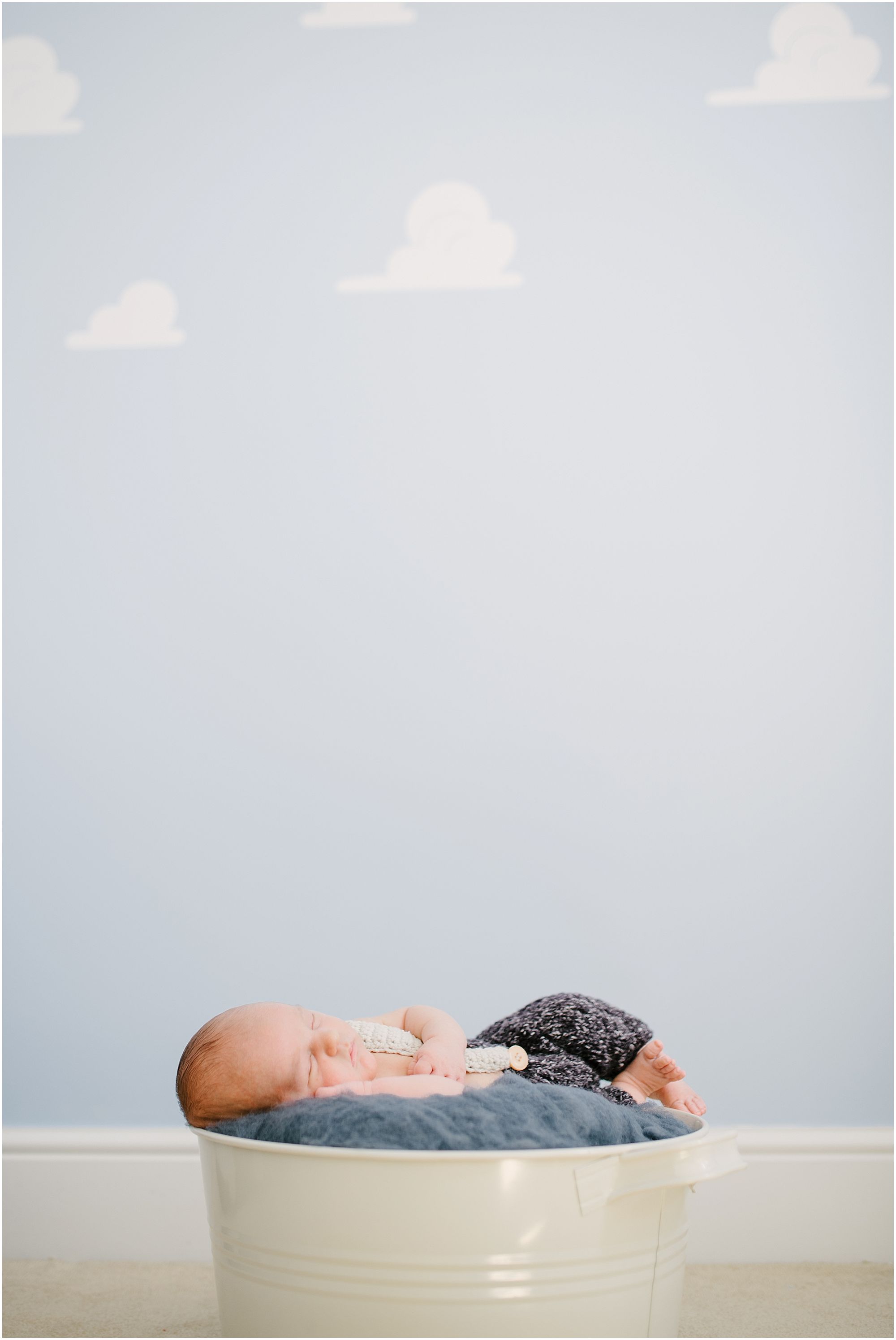 cardiff newborn photographer, baby max posing.