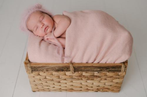 Newborn baby photos Port Talbot